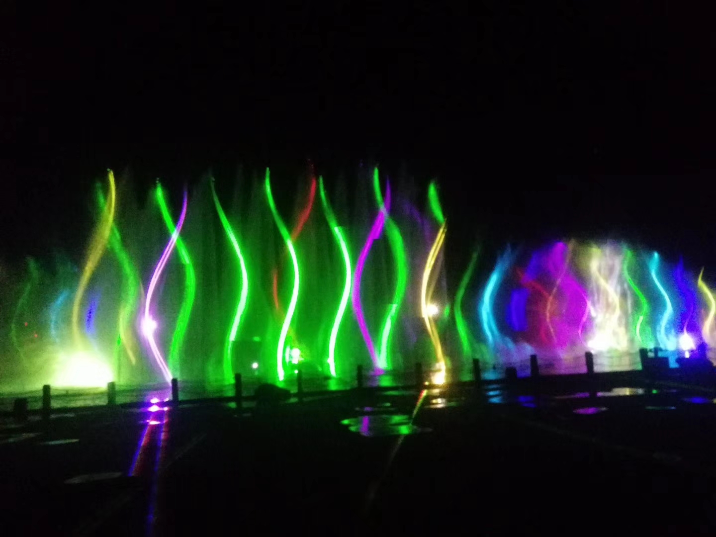 ��Ȫ�����