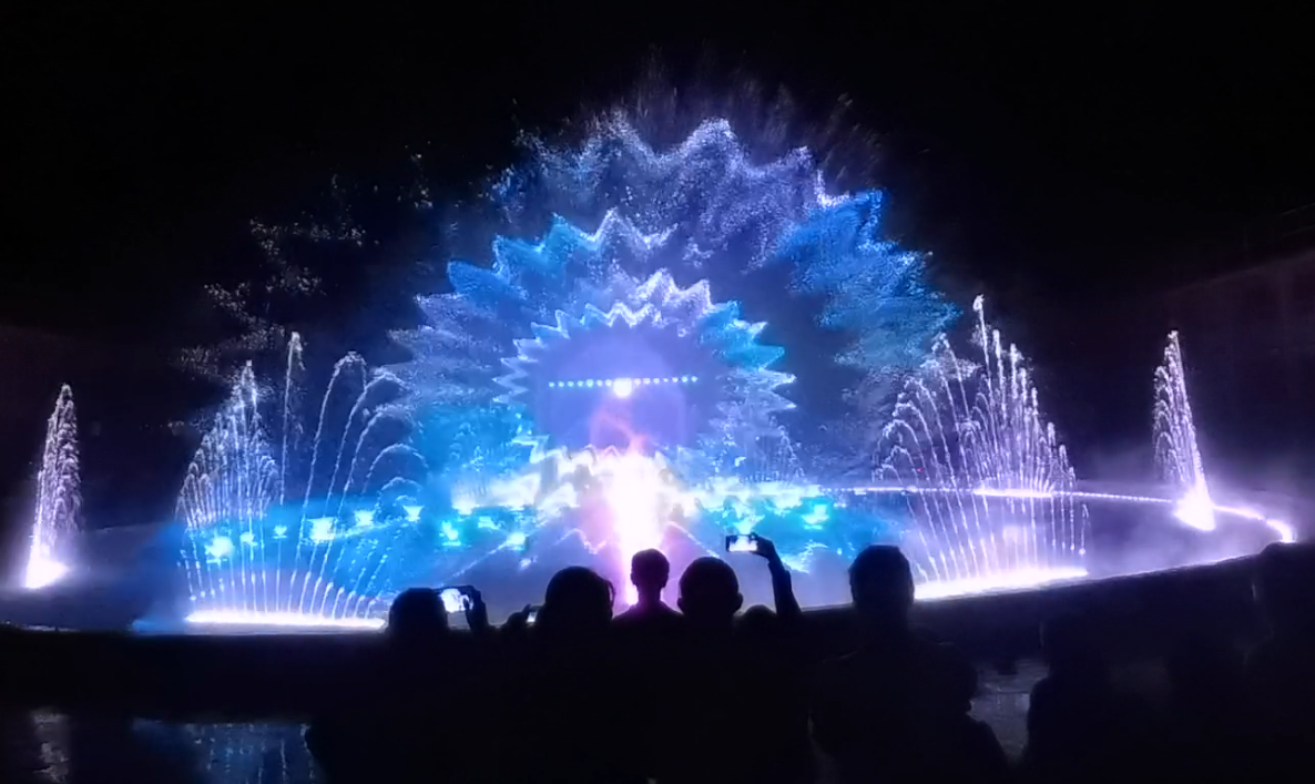 ��Ȫ�����