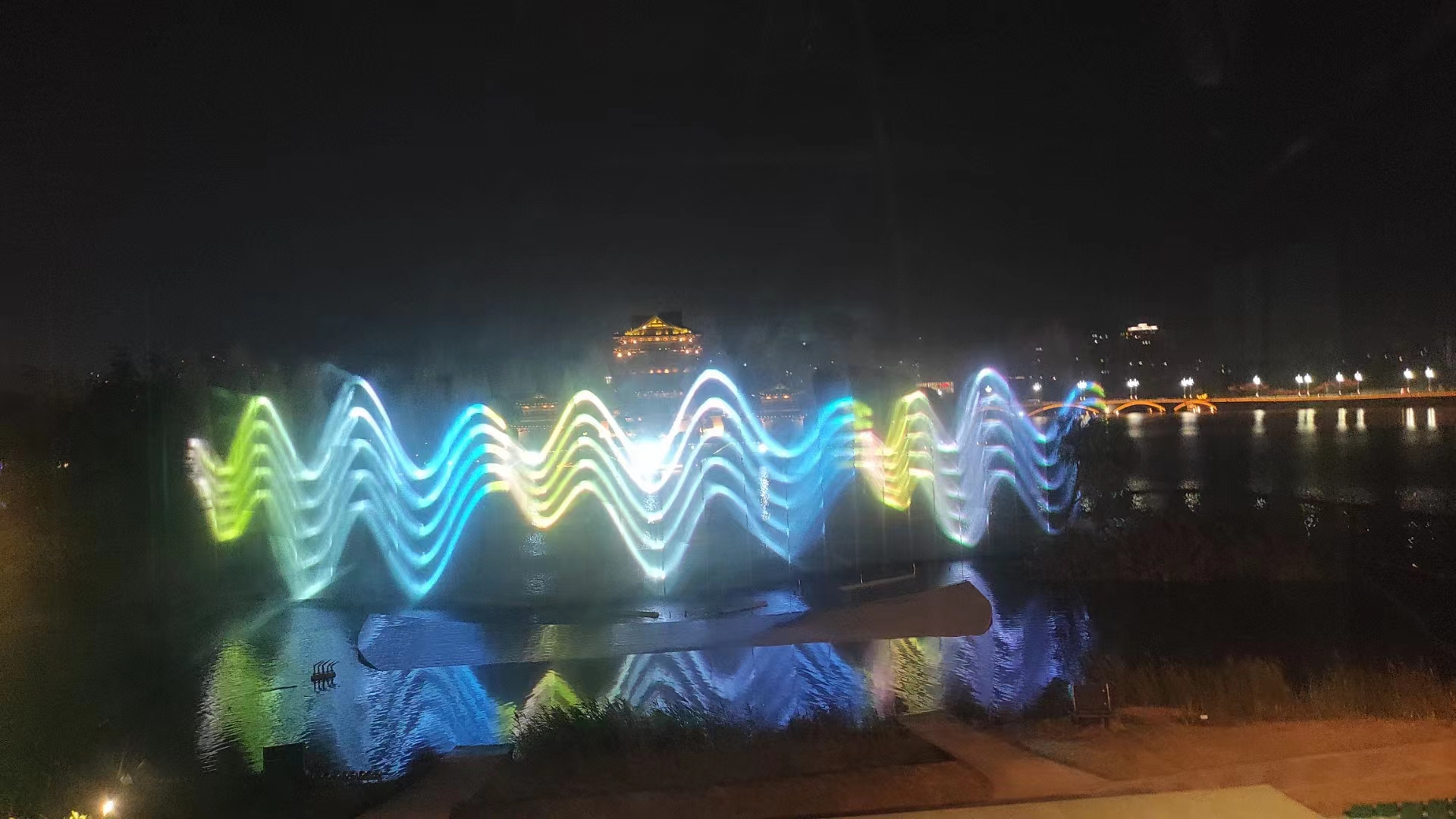 ��Ȫ�����